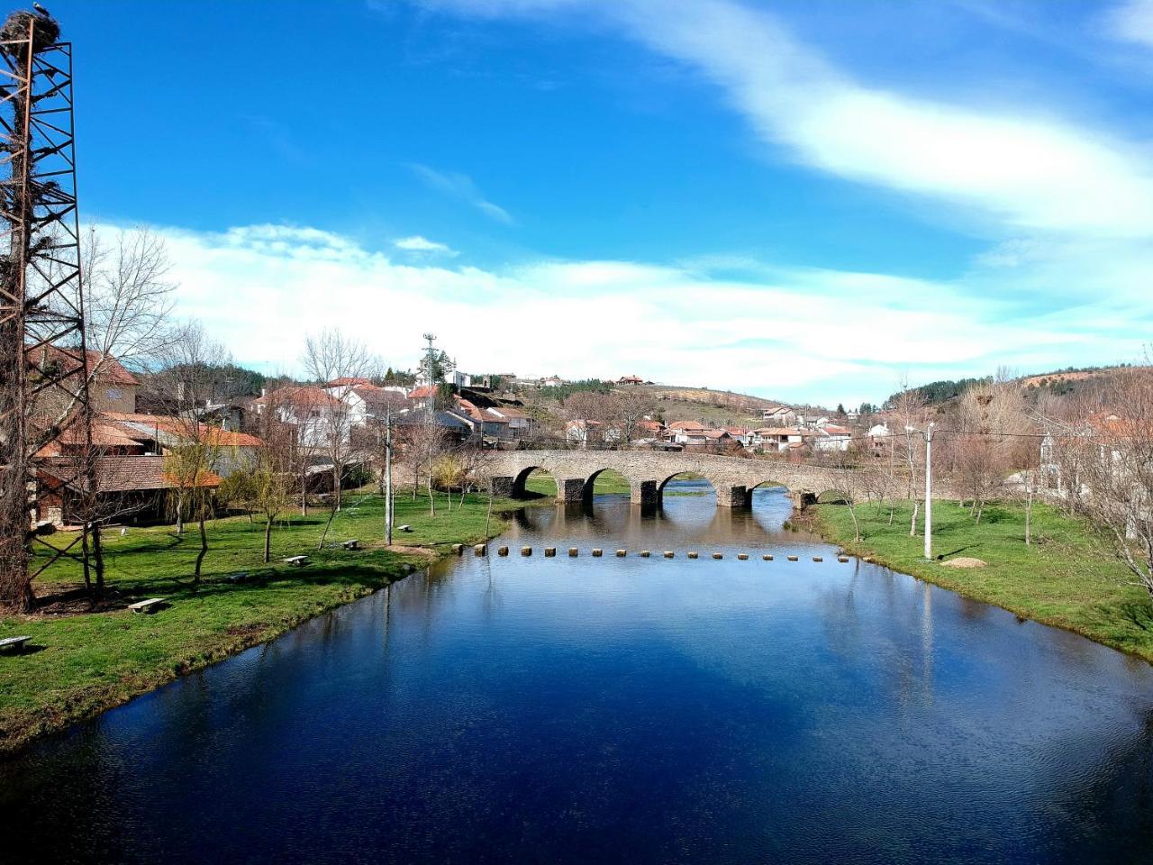 O Abel Hotel rural Bragança Esterno foto